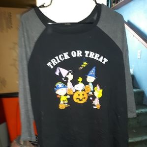 Torrid Peanuts Halloween Baseball Shirt